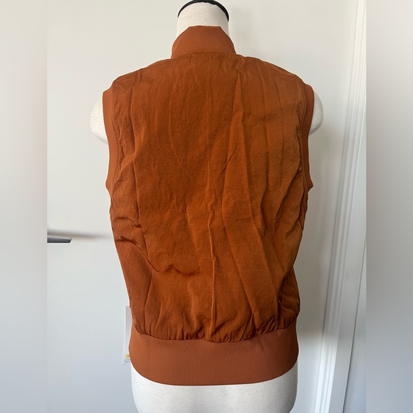 Brand New Lululemon Reversible Water-Repellant Non-Stop Bomber Vest - Picture 8 of 14